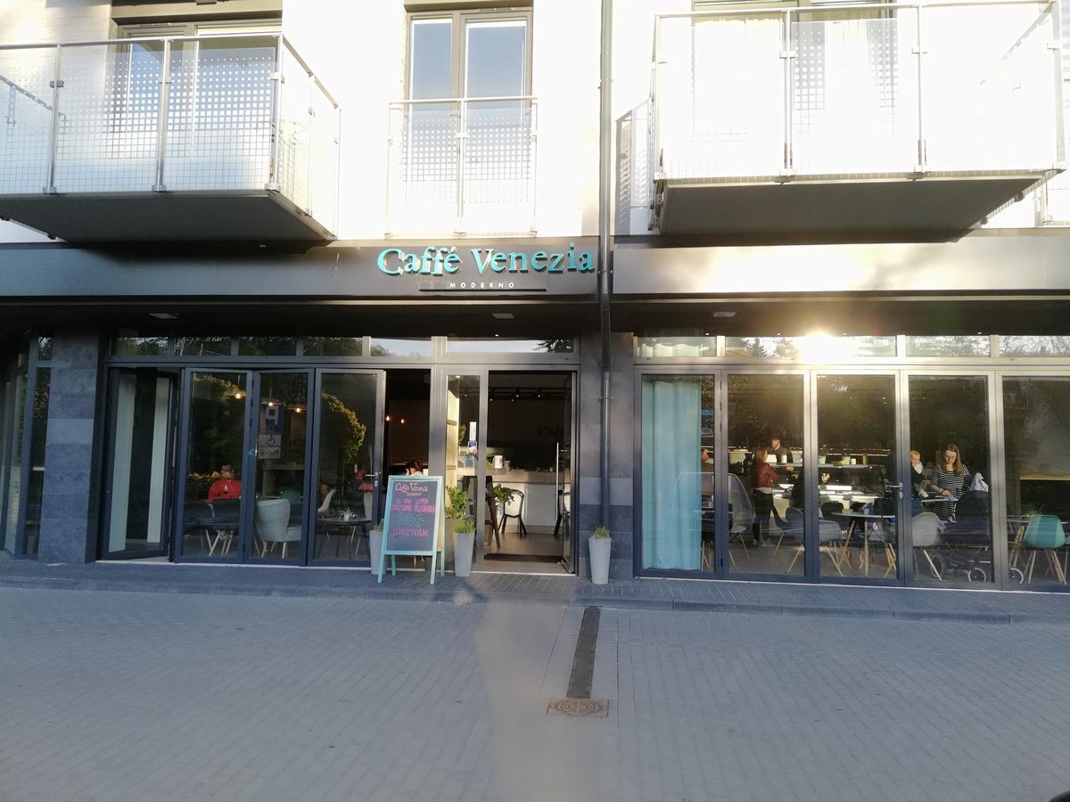 Appartamento Karmazynowy Apartament Nad Morzem Kołobrzeg Esterno foto